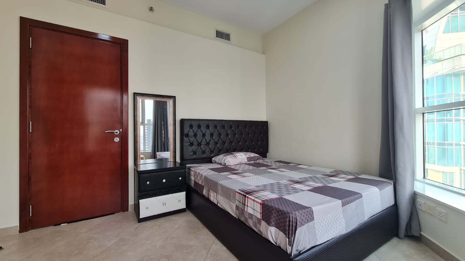 Private Room Available For Single Male Only In Cluster A JLT Dubai AED 5000 Per Month